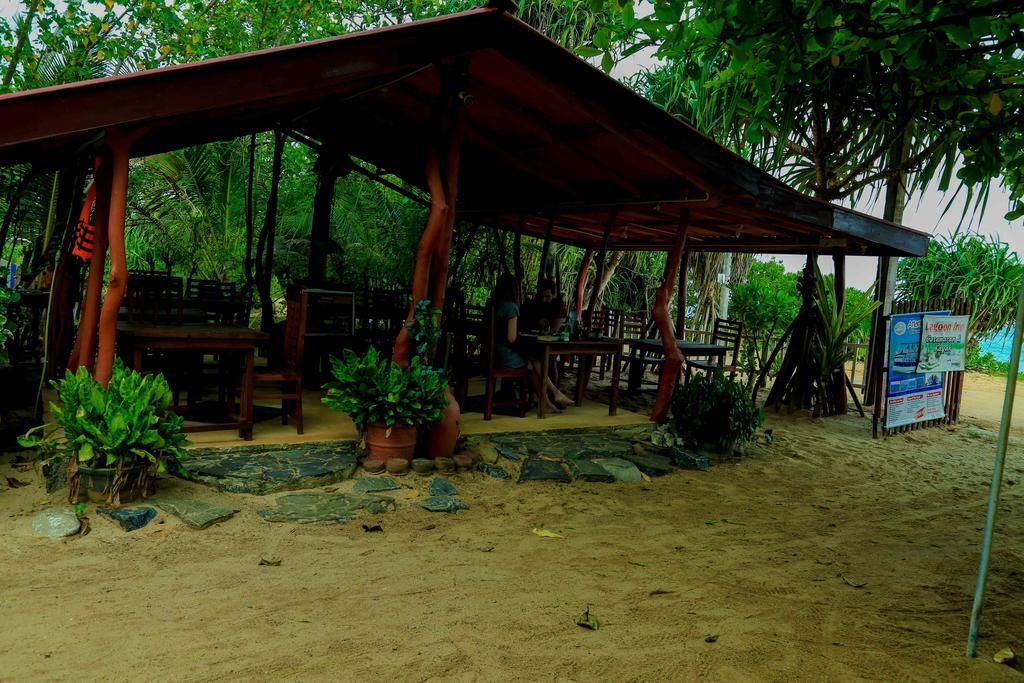 Mallika Guest House Tangalle Exterior foto